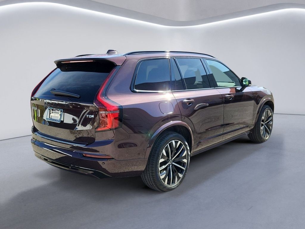 New 2026 Volvo XC90 plug-in hybrid T8 Ultra Dark Theme 7-Seater SUV