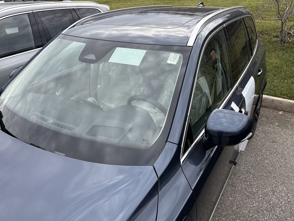 New 2026 Volvo XC90 plug-in hybrid T8 Ultra 7-Seater SUV