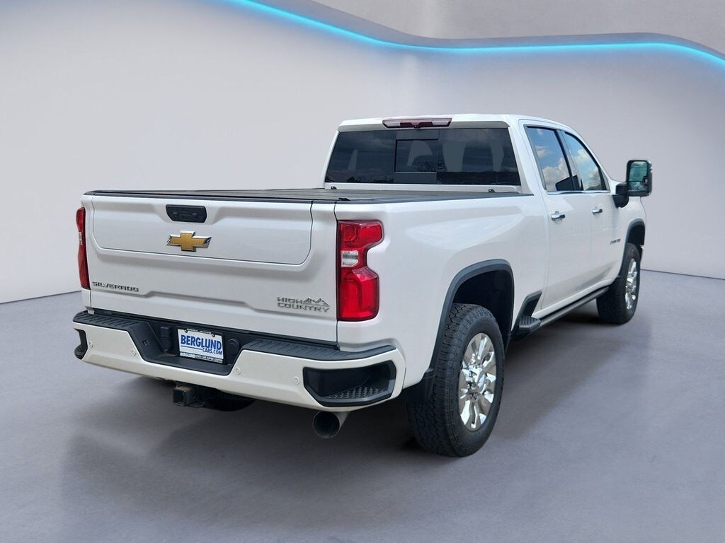 Used 2022 Chevrolet Silverado High Country Crew Cab