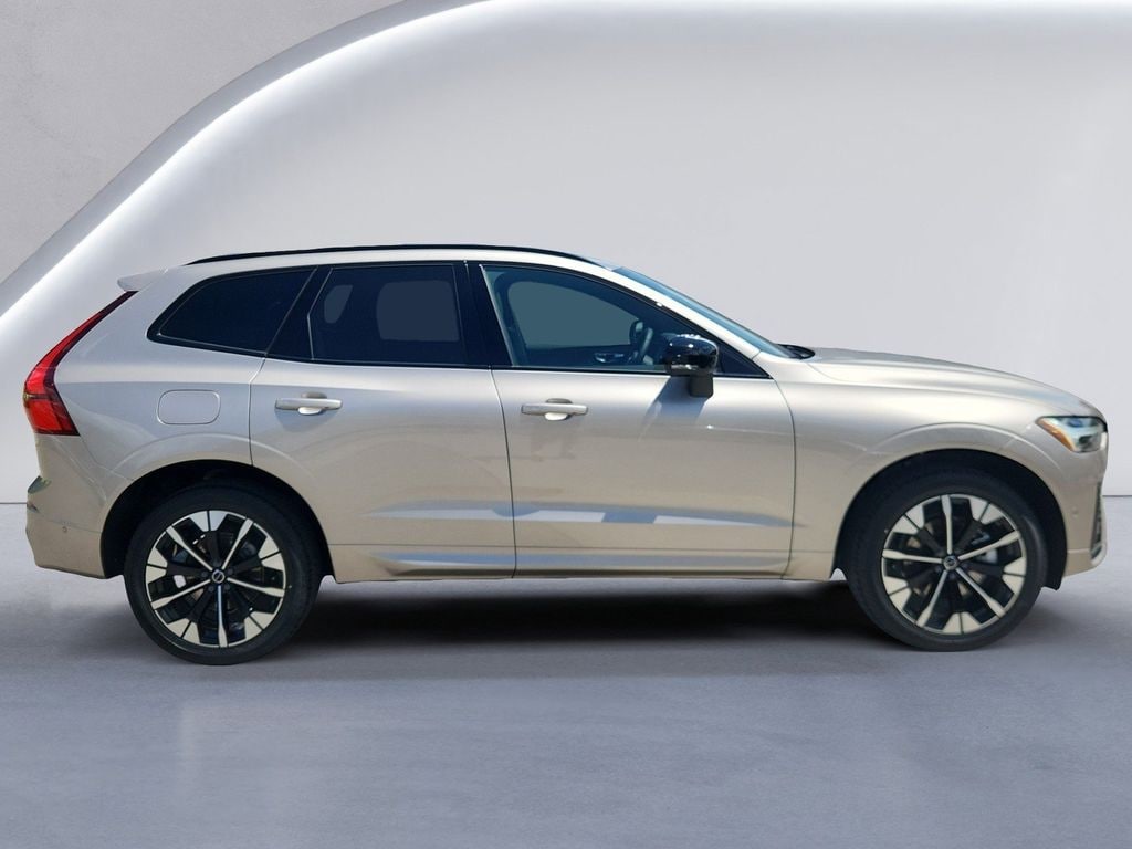 New 2026 Volvo XC60 B5 Plus SUV