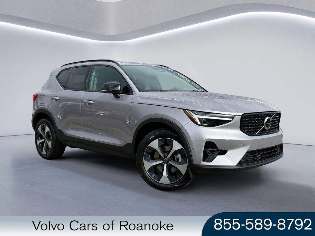 New 2026 Volvo XC40 B5 Plus SUV