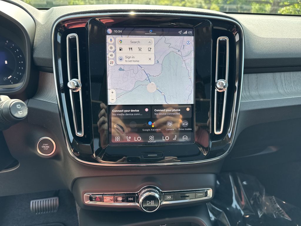 2026 Volvo XC40 Plus - Photo 23