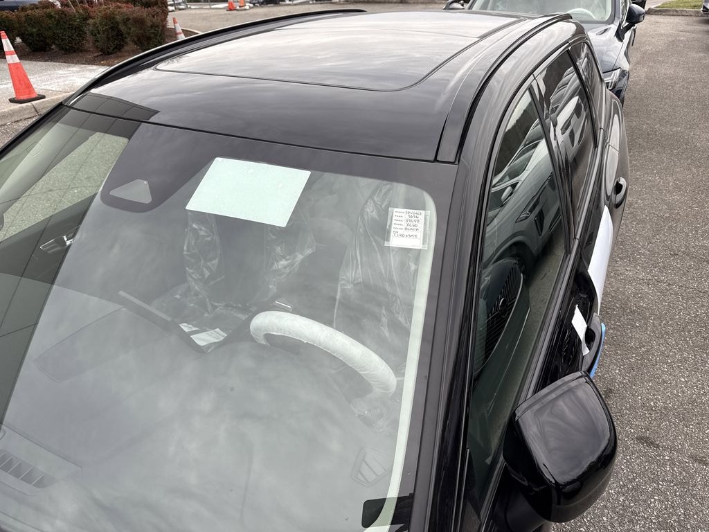 New 2026 Volvo XC60 B5 Plus SUV