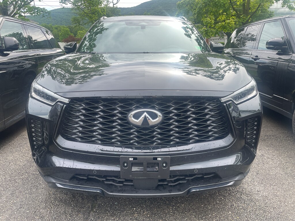 Used 2025 INFINITI QX60 Luxe Sport Utility