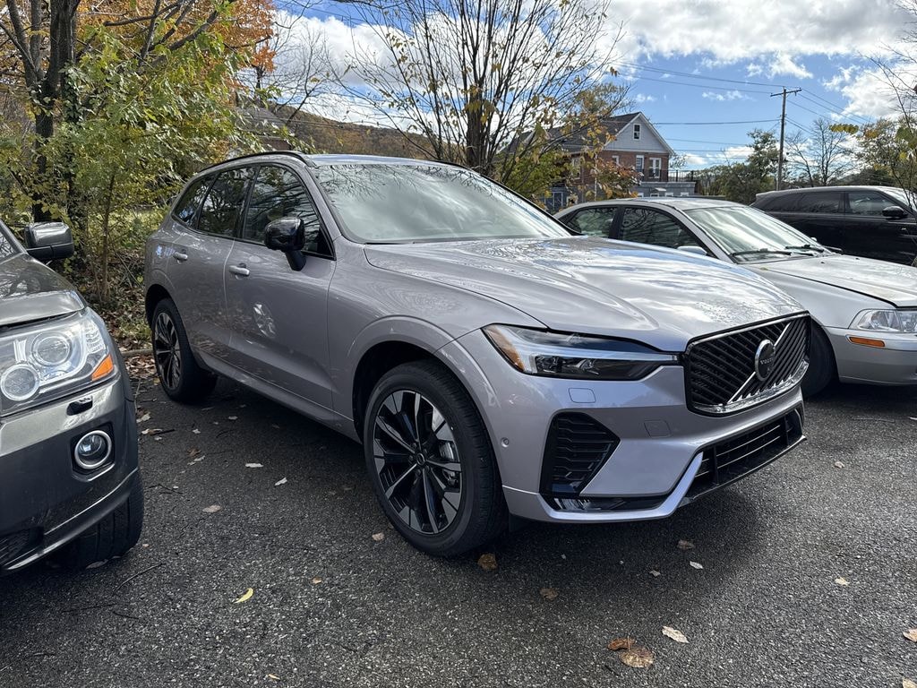 New 2026 Volvo XC60 B5 Plus SUV