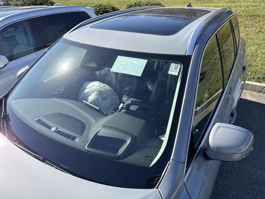 2026 Volvo XC90 photo 4