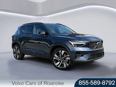2026 Volvo XC40 B5 Plus SUV