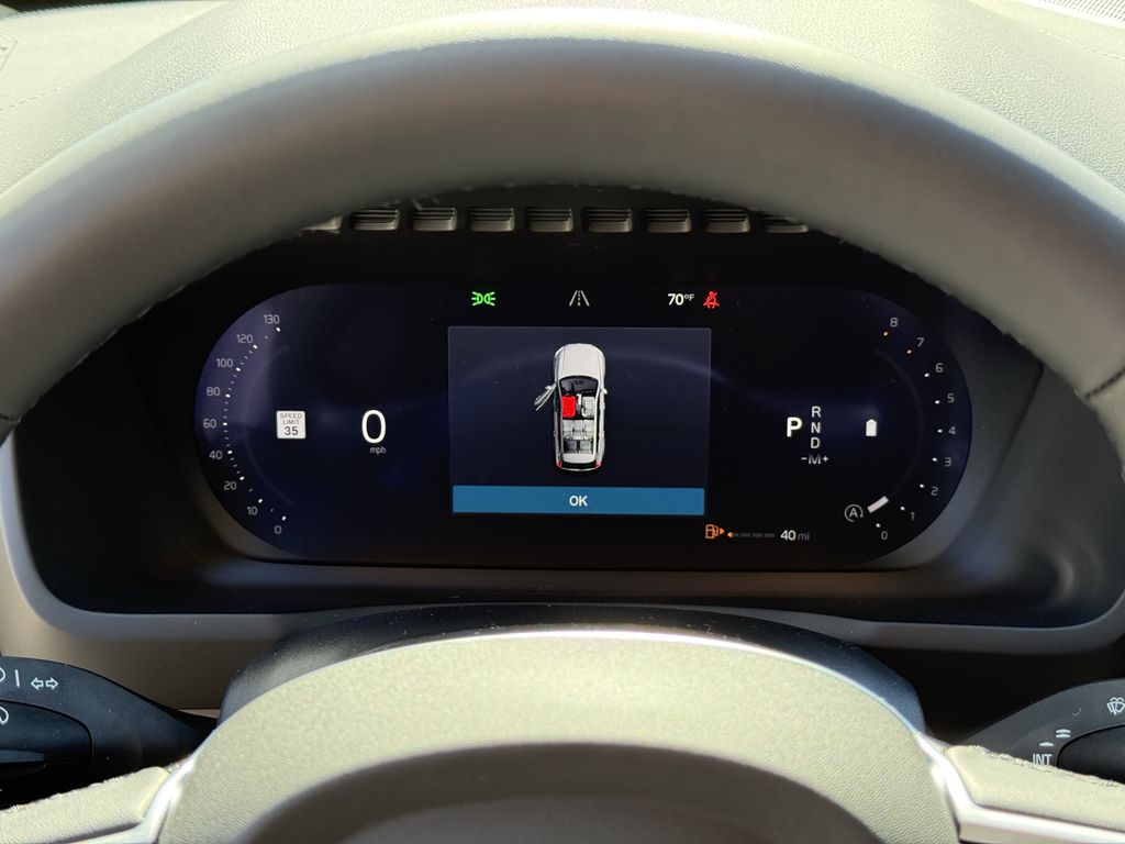 2026 Volvo XC90 Plus - Photo 17