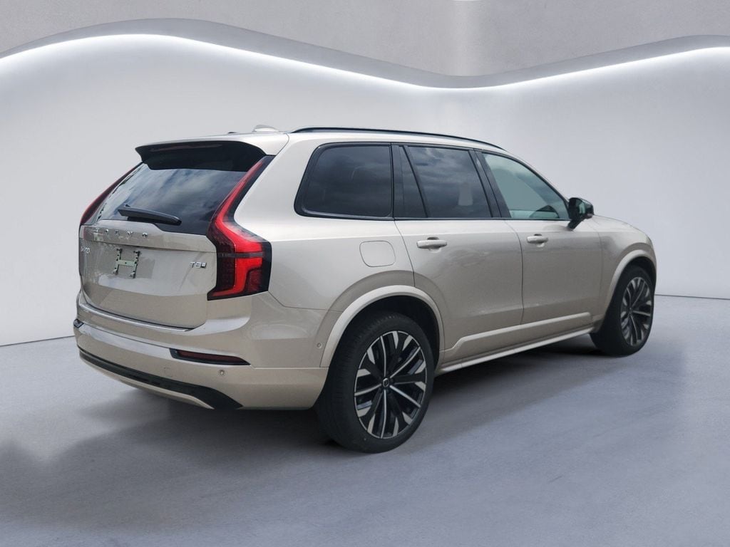New 2026 Volvo XC90 plug-in hybrid T8 Ultra Dark Theme 7-Seater SUV