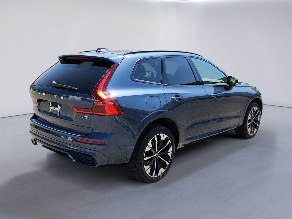 New 2026 Volvo XC60 B5 Plus SUV