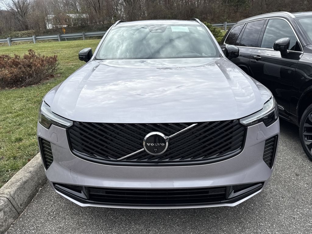 New 2026 Volvo XC90 B6 Ultra Dark Theme 7-Seater SUV