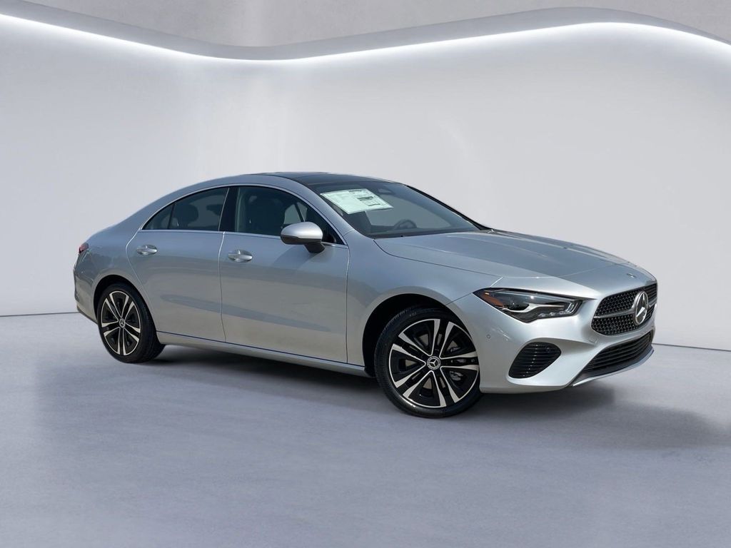 2025 Mercedes Benz CLA 250 4MATIC photo 2