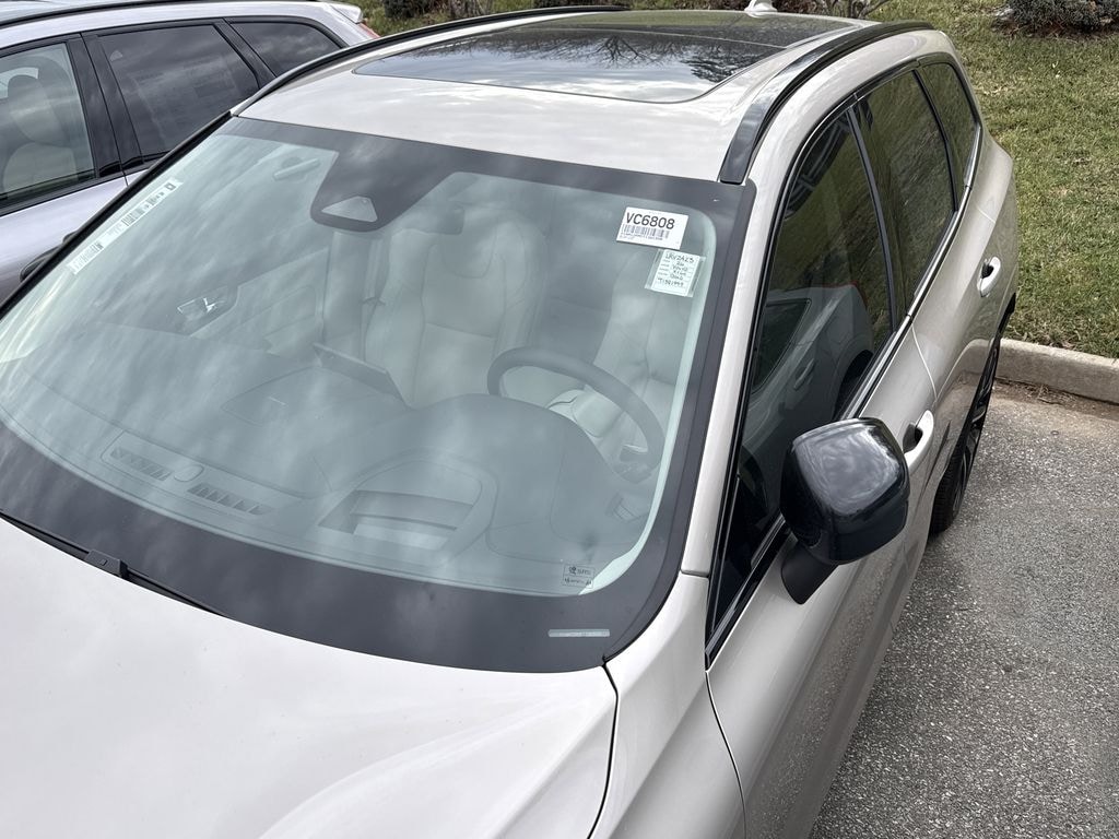 New 2026 Volvo XC60 B5 Ultra SUV