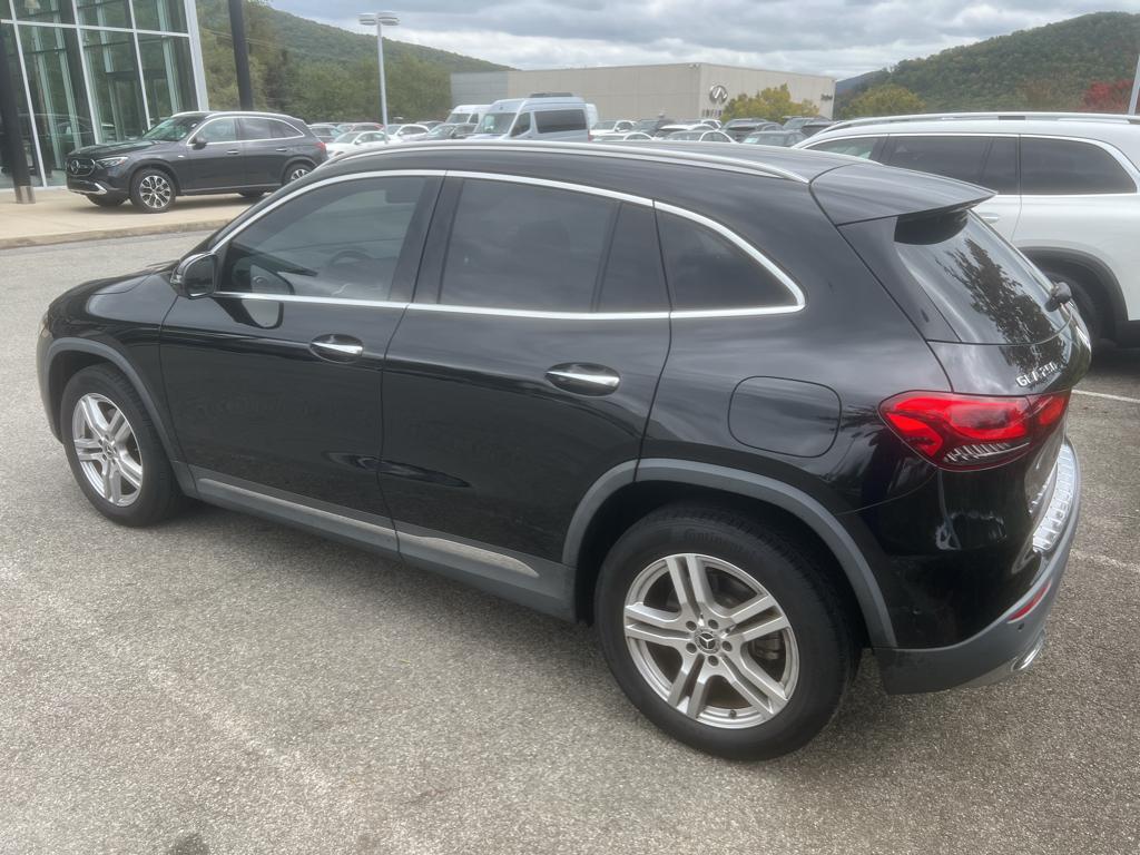 2022 Mercedes Benz GLA 250 4MATIC photo 3