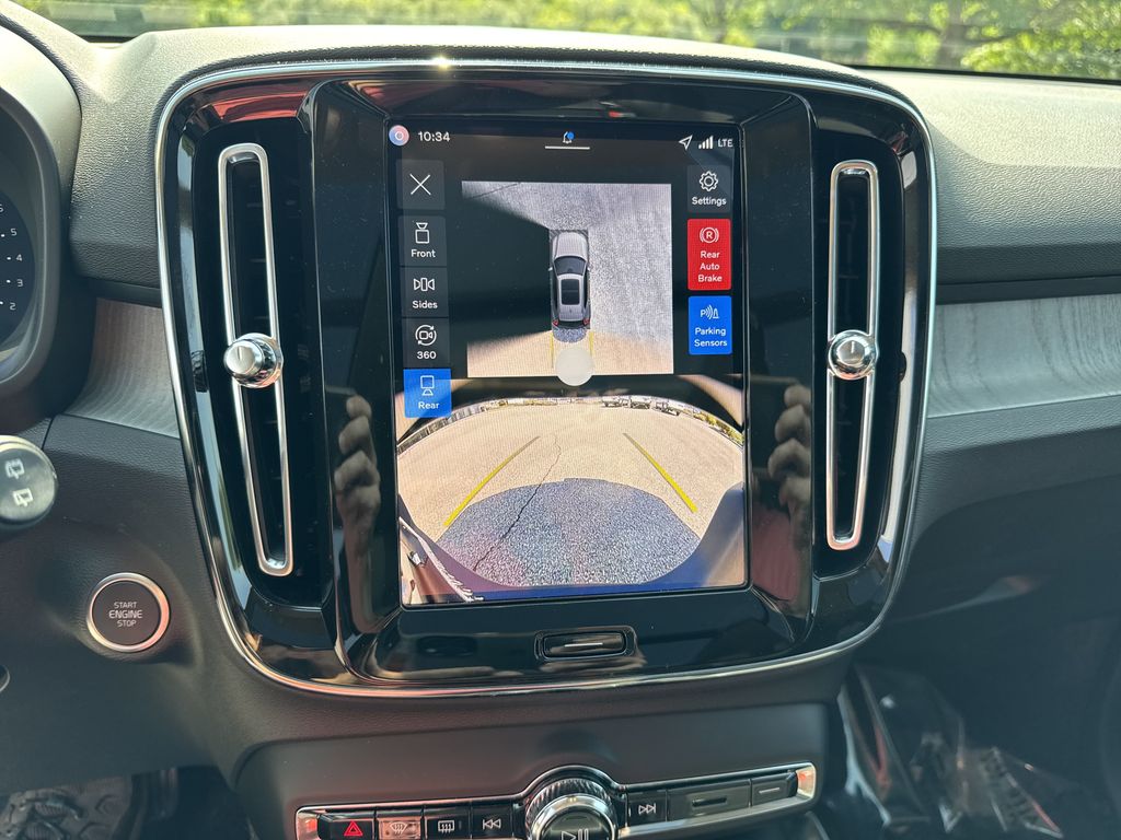 2026 Volvo XC40 Plus - Photo 24