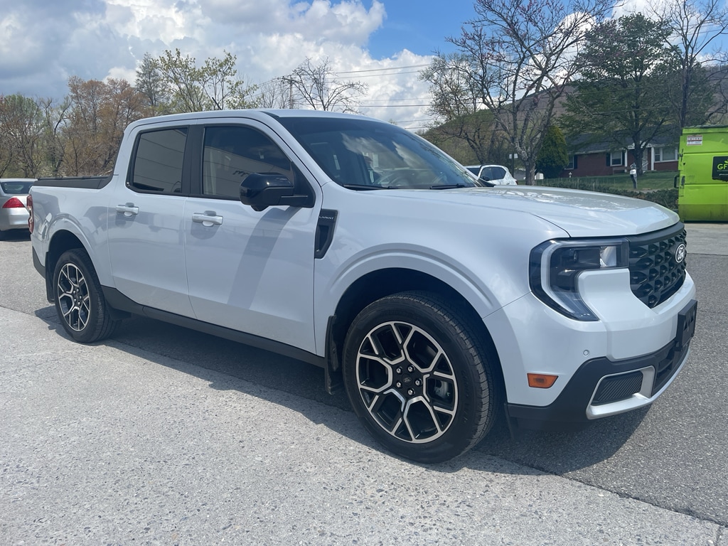 Used 2025 Ford Maverick Lariat SuperCrew