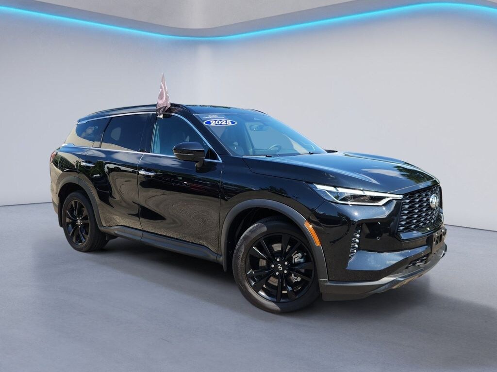 Used 2025 INFINITI QX60 Luxe Sport Utility