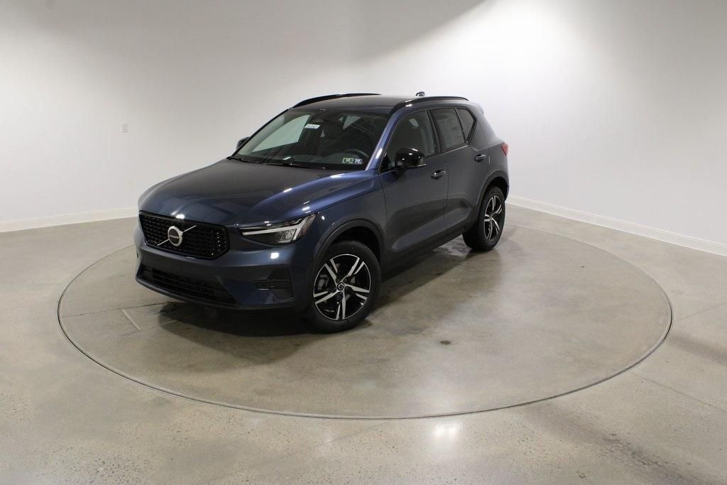 2026 Volvo XC40