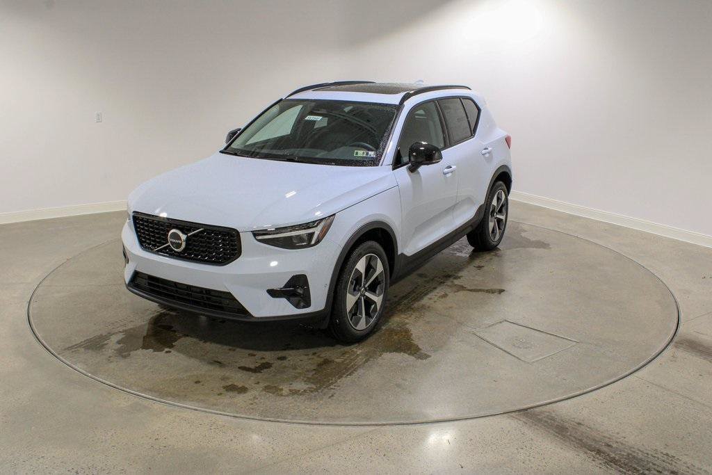 2026 Volvo XC40