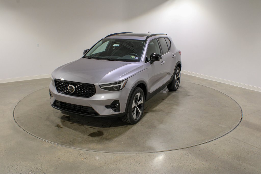 2026 Volvo XC40
