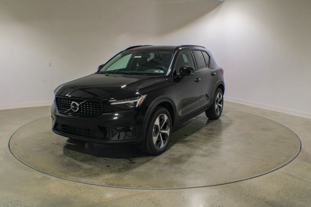 2026 Volvo XC40 Plus