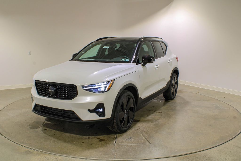 2026 Volvo XC40