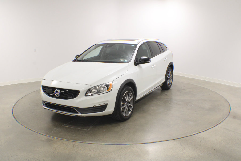 2018 Volvo V60 Base