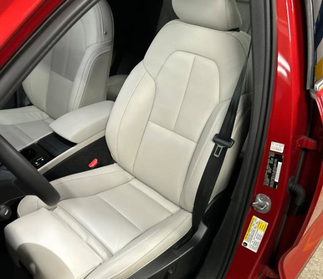 Used 2024 Volvo XC40 B5 Plus Bright SUV