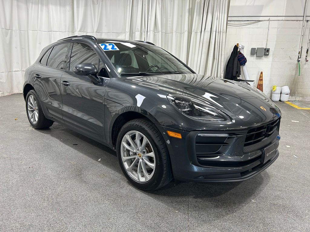 2022 Porsche Macan