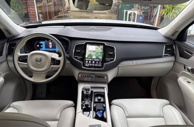 Used 2025 Volvo XC90 plug-in hybrid T8 Ultra 6-Seater SUV