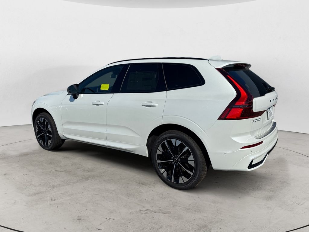 New 2026 Volvo XC60 B5 Plus SUV