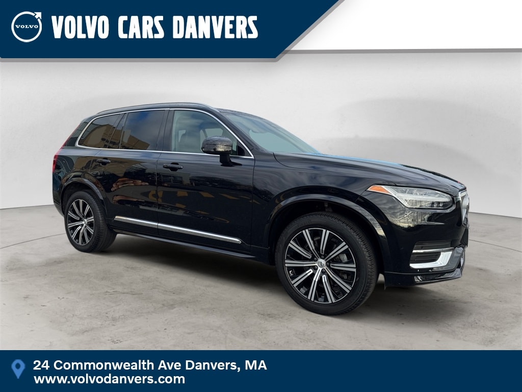 2024 Volvo XC90 Core's photo
