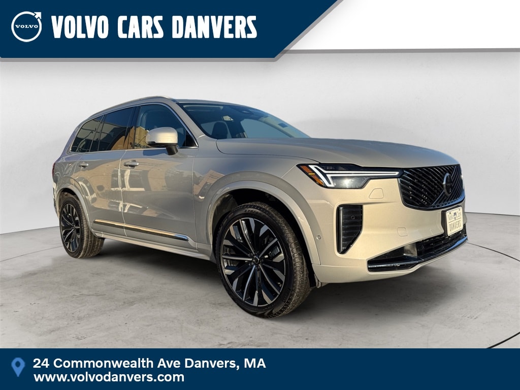 2025 Volvo XC90 Plus's photo