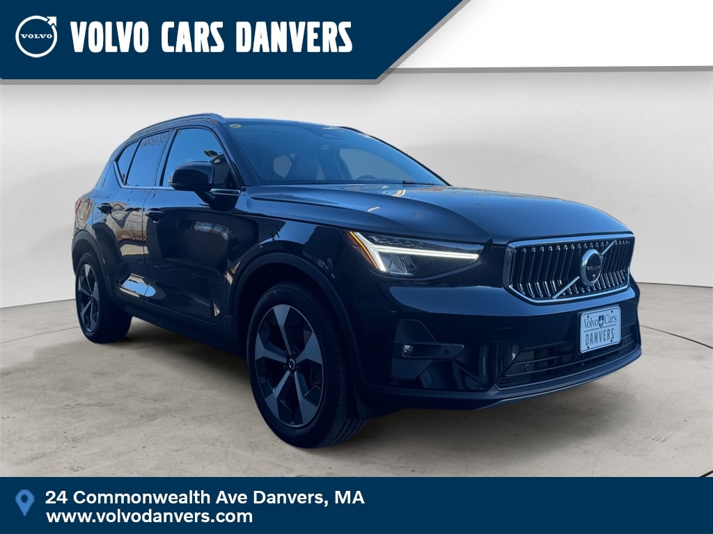 2025 Volvo XC40 Plus's photo