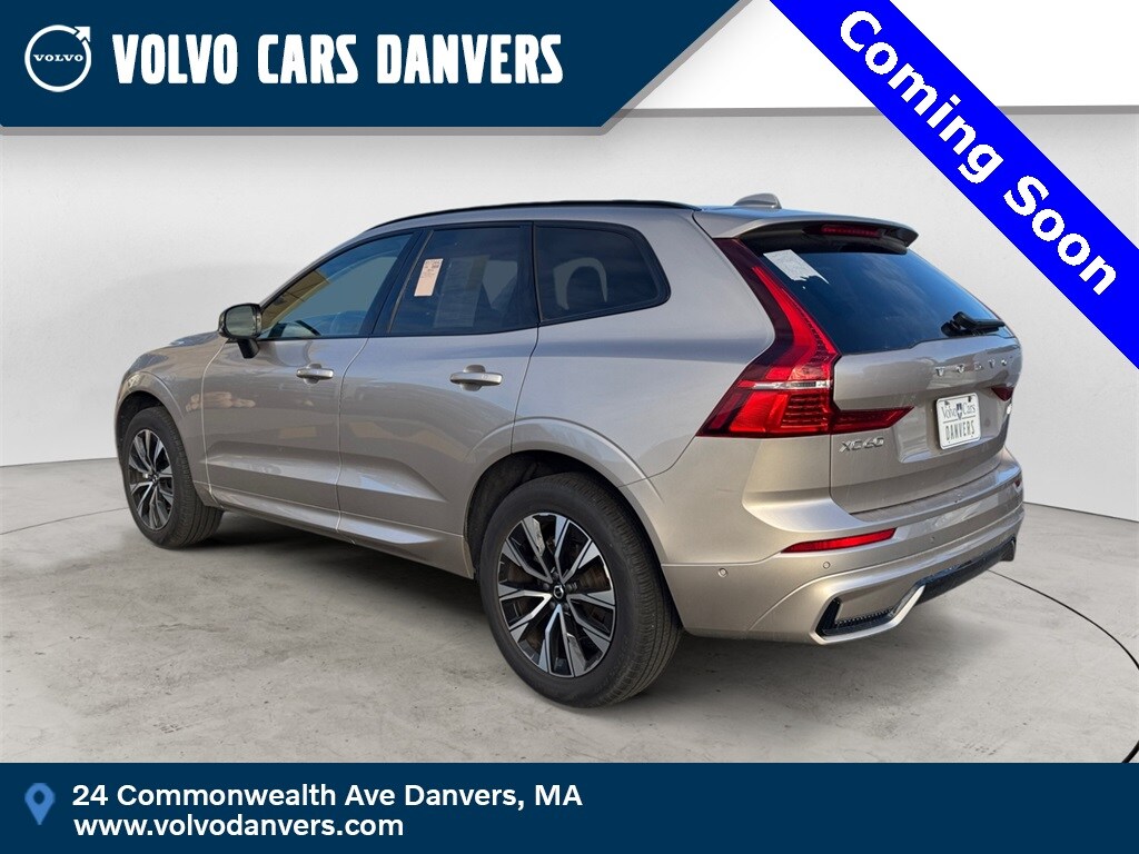 2025 Volvo XC60 B5 Plus photo 3