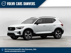 2026 Volvo XC40 B5 Plus SUV