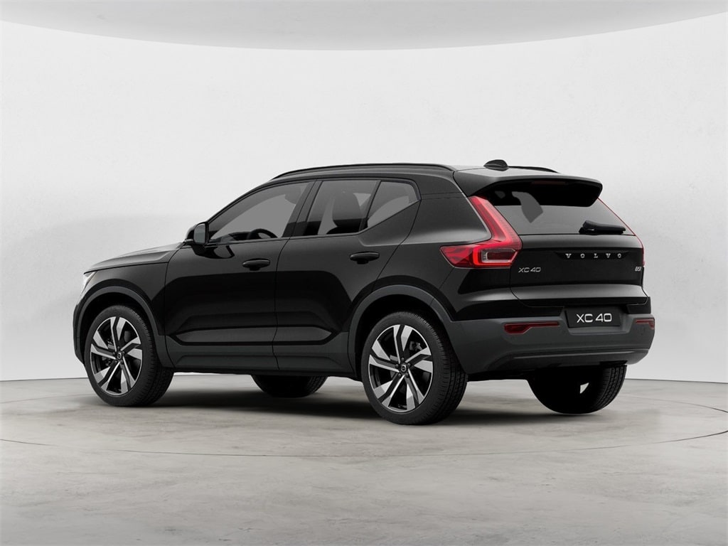 Certified 2025 Volvo XC40 B5 Plus Dark Theme SUV