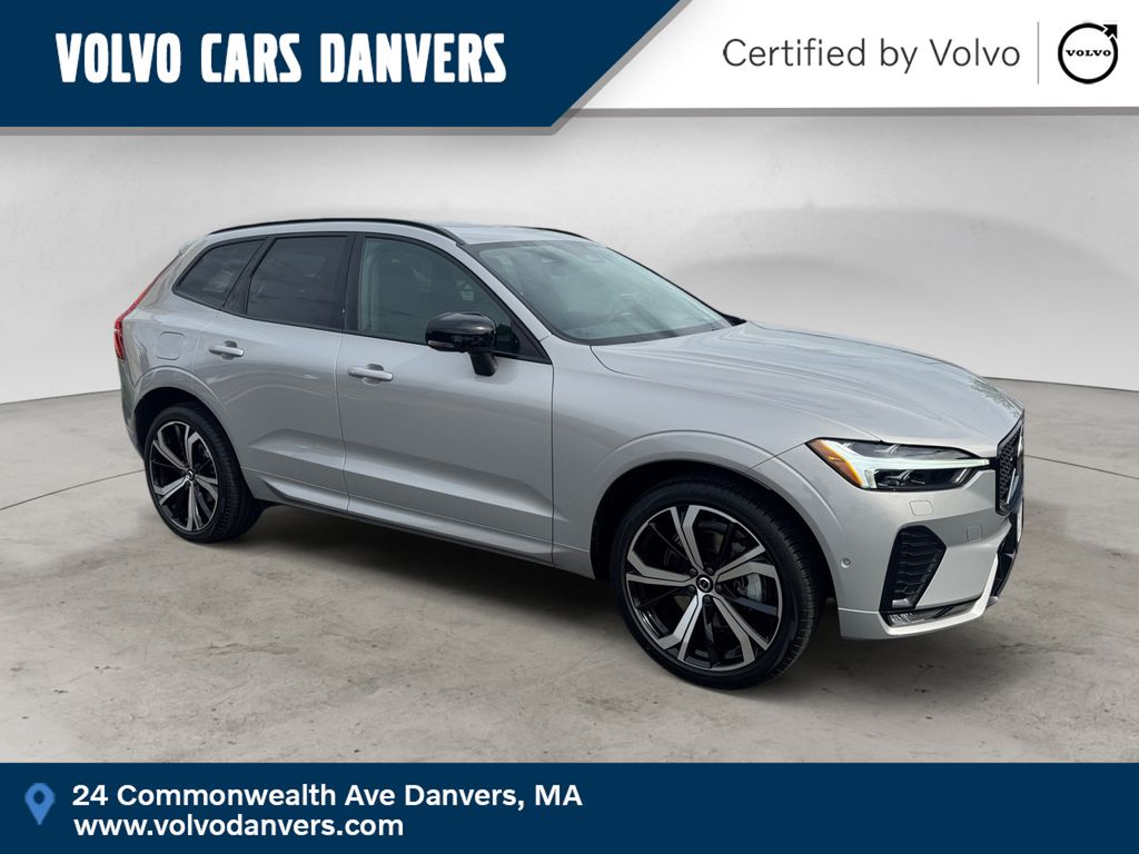 2023 Volvo XC60 B6 Ultimate Dark Theme AWD's photo