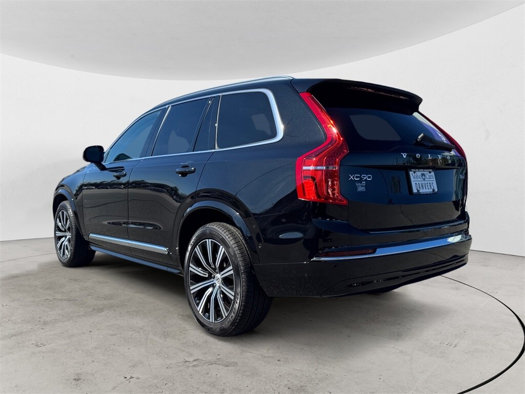 2024 Volvo XC90 Plus photo 2