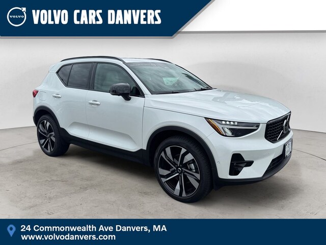 2026 Volvo XC40 B5 Plus SUV