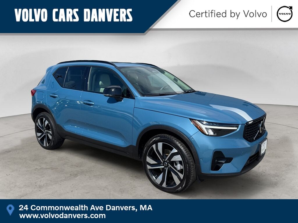 Certified 2024 Volvo XC40 B5 Plus Dark Theme SUV