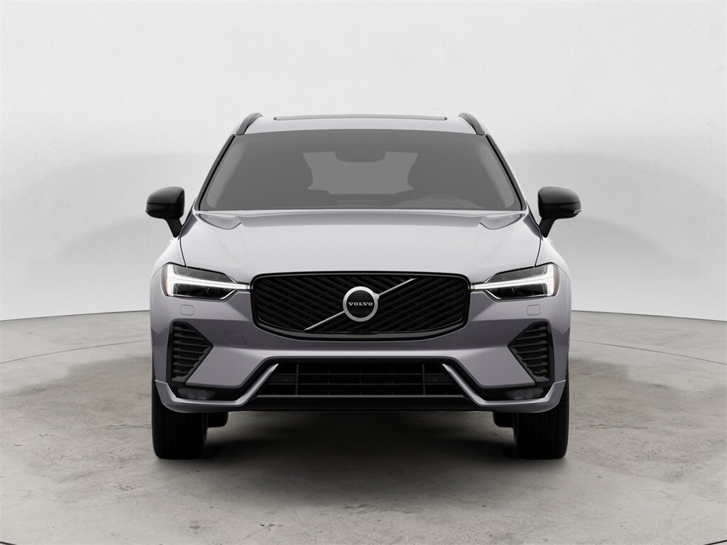 2026 Volvo XC60 B5 Core photo 2