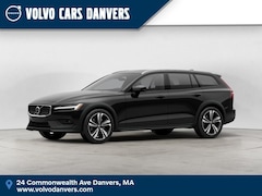 2026 Volvo V60 Cross Country B5 Plus AWD Wagon