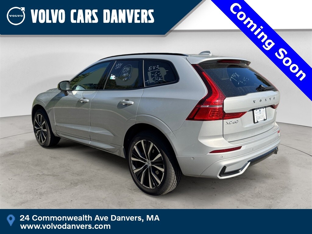 2025 Volvo XC60 B5 Plus photo 3