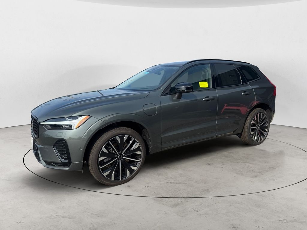 New 2026 Volvo XC60 plug-in hybrid T8 Ultra SUV