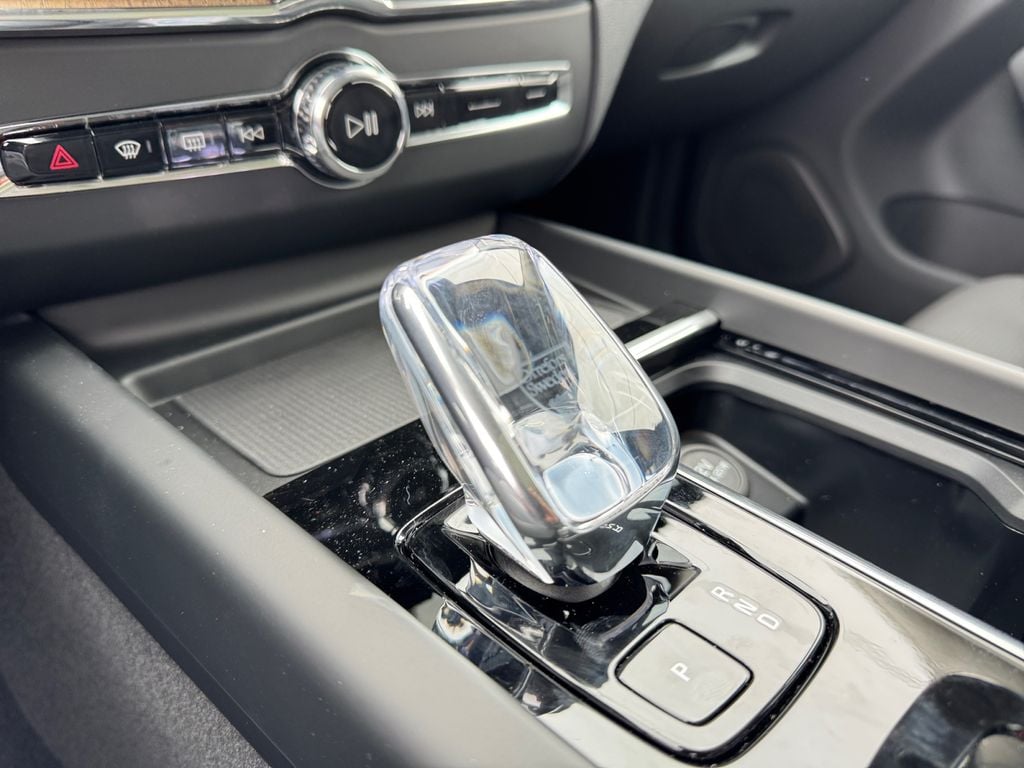 2026 Volvo XC60 Ultra - Photo 18