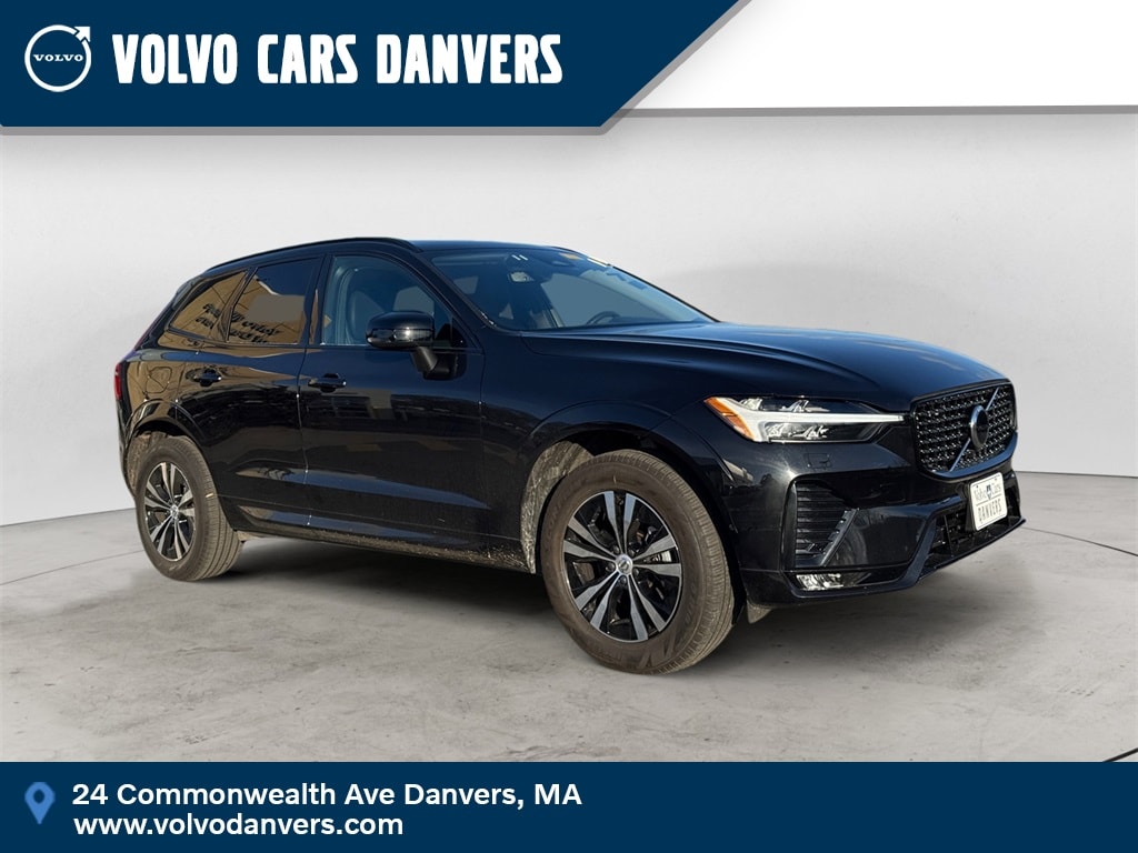 2025 Volvo XC60 Core's photo