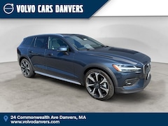 New 2026 Volvo V60 Cross Country B5 Ultra AWD Wagon for sale in Danvers, MA