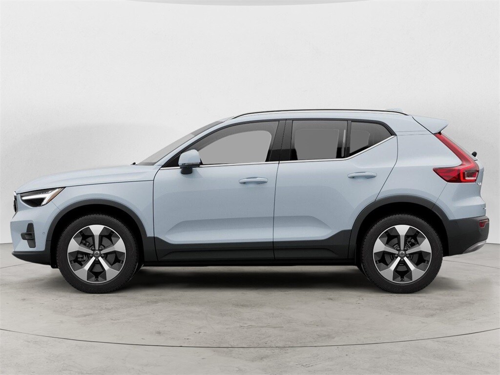 2025 Volvo XC40 Plus photo 2