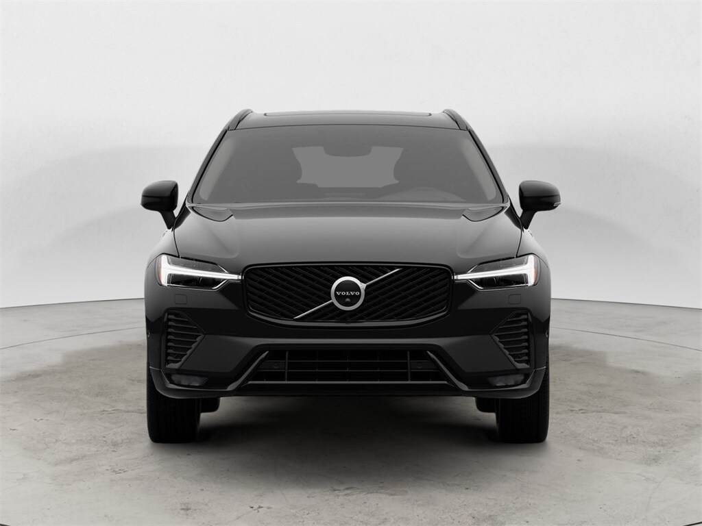 2026 Volvo XC60 B5 Plus photo 2